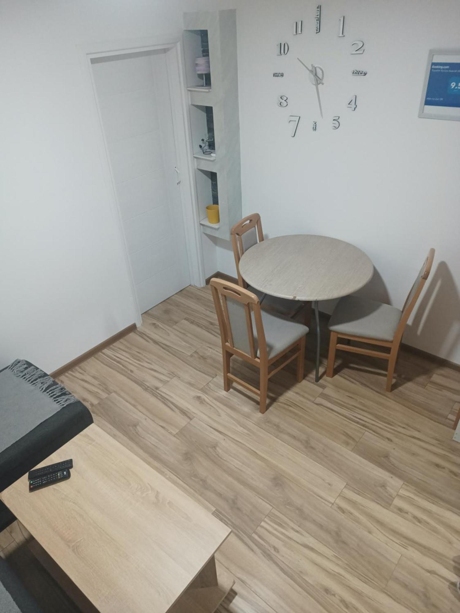 Appartement Stan Na Dan Im à Užice Chambre photo
